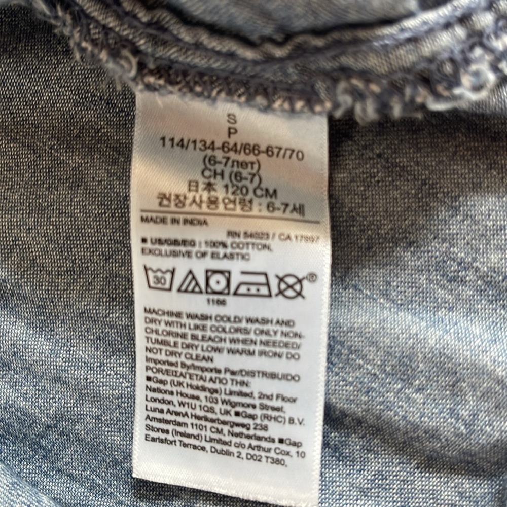 Gap Kids Smocked thin Strap Chambray Denim Dress size 8 - Picture 4 of 5